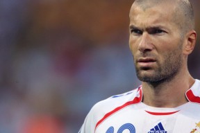 中国男足2026世界杯-梅西回归赛场新规出炉，法国队深陷争议漩涡—足坛双线风云再起