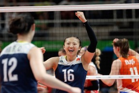 中国男足2026世界杯-詹姆斯15连败孤掌难鸣，澳大利亚队教练帅位摇摇欲坠